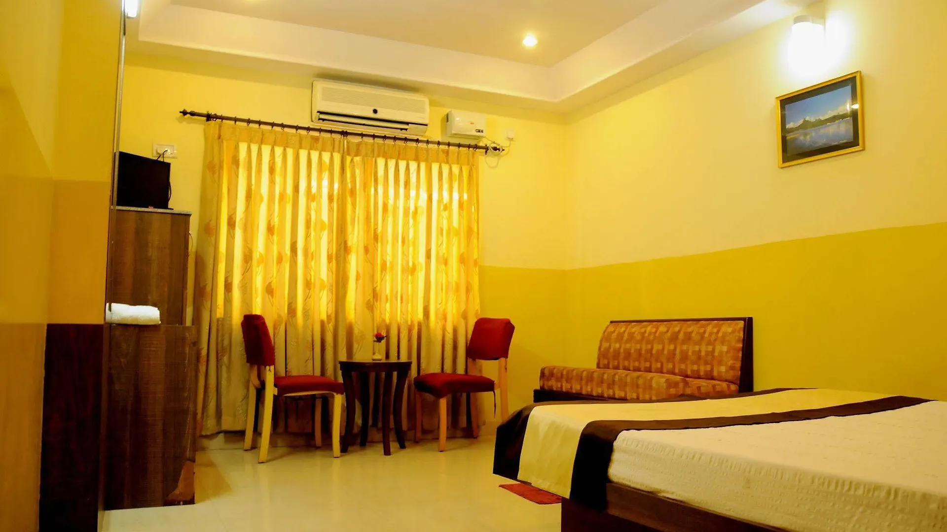 Bed & Breakfast Suvarna Residency Mysore